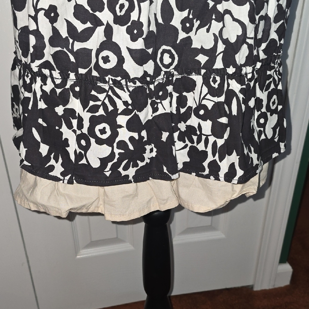 SIMPLY ENVOGUE Stylish Black Red Cream Apron Floral Apron - Picture 6 of 14